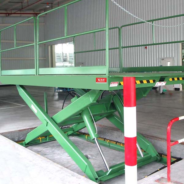 剪叉式升降臺