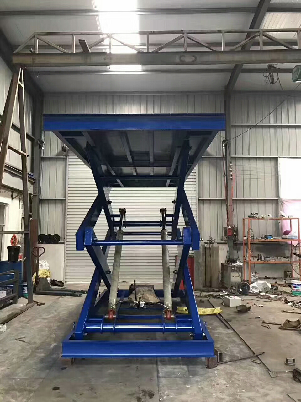 液壓升降平臺(tái)
