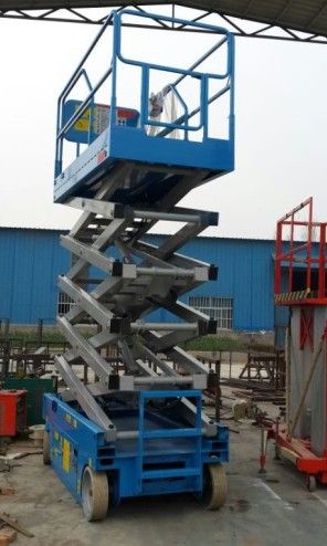 自行式升降平臺