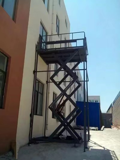 如何預(yù)防小型液壓升降機(jī)出故障？